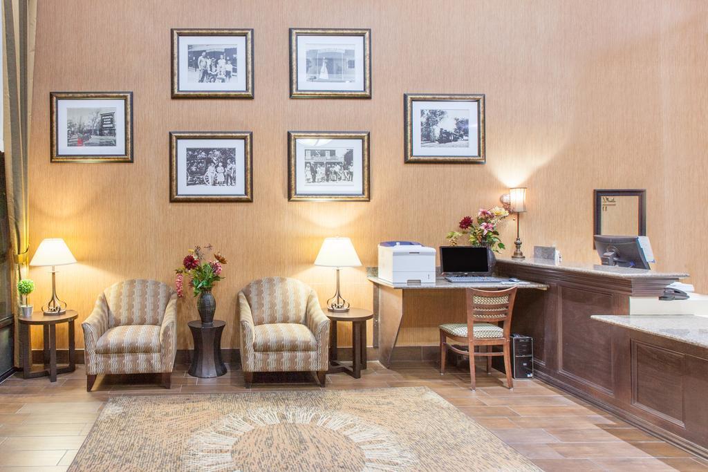 Отель Baymont By Wyndham Branson - On The Strip Экстерьер фото